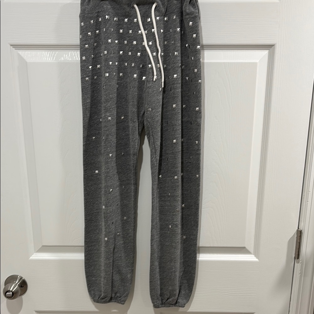 Monrow Gray Sweatpants with Elastic Cuffs